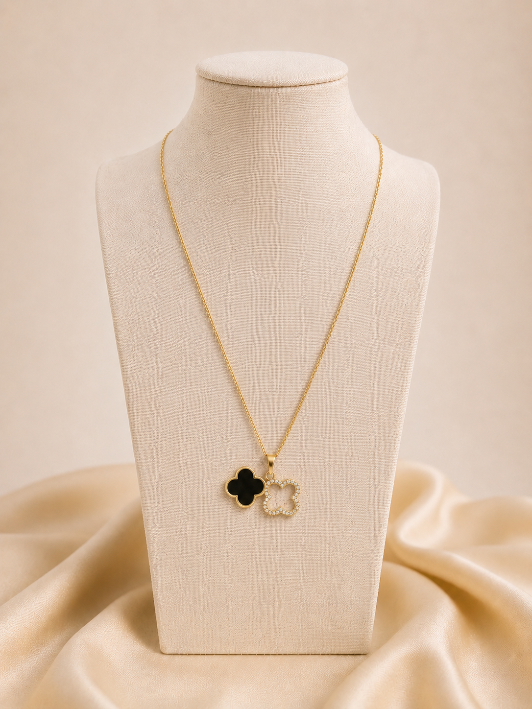 Clover Kette 18k vergoldeter Titanstahl
